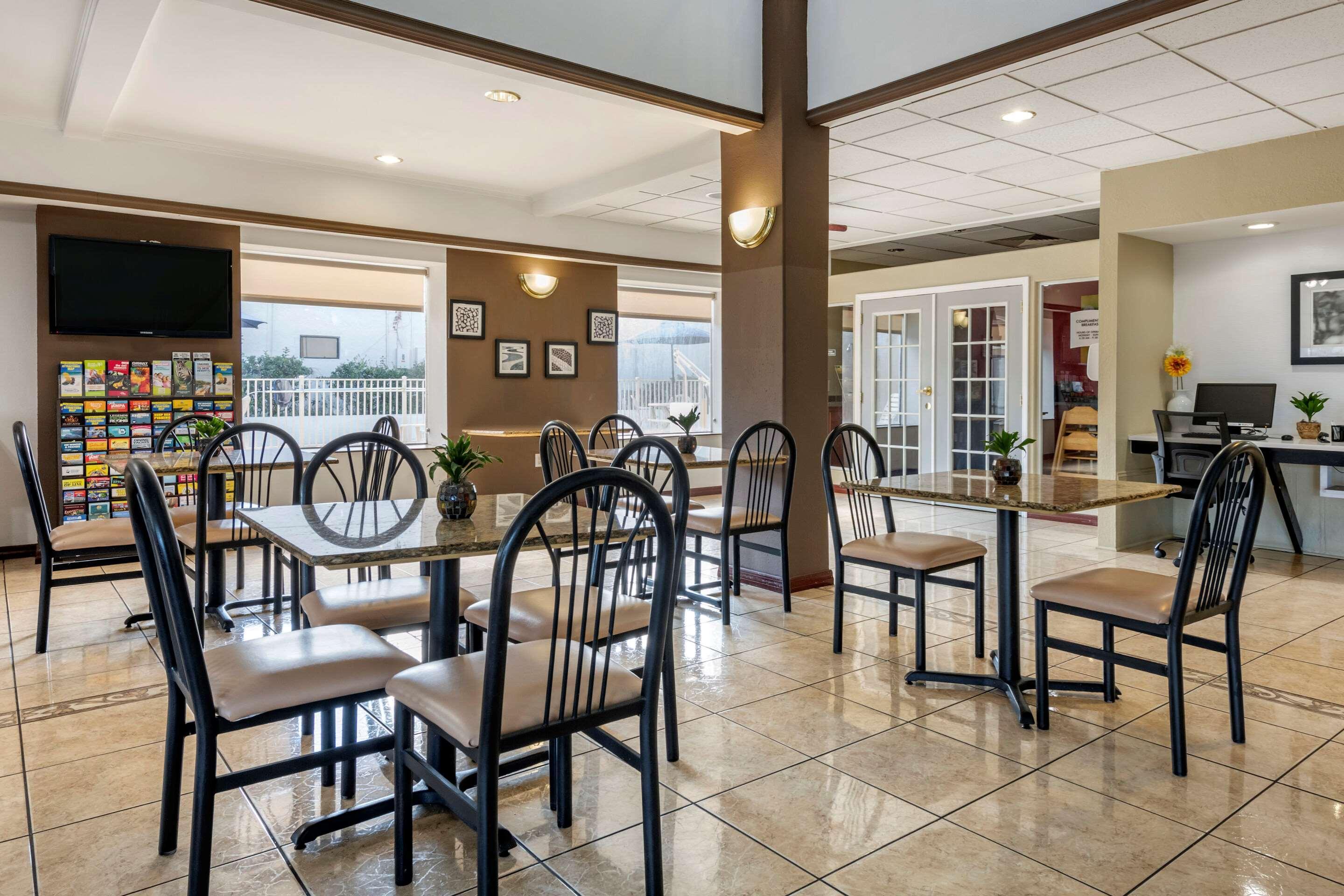 Quality Inn Zephyrhills-Dade City Eksteriør bilde